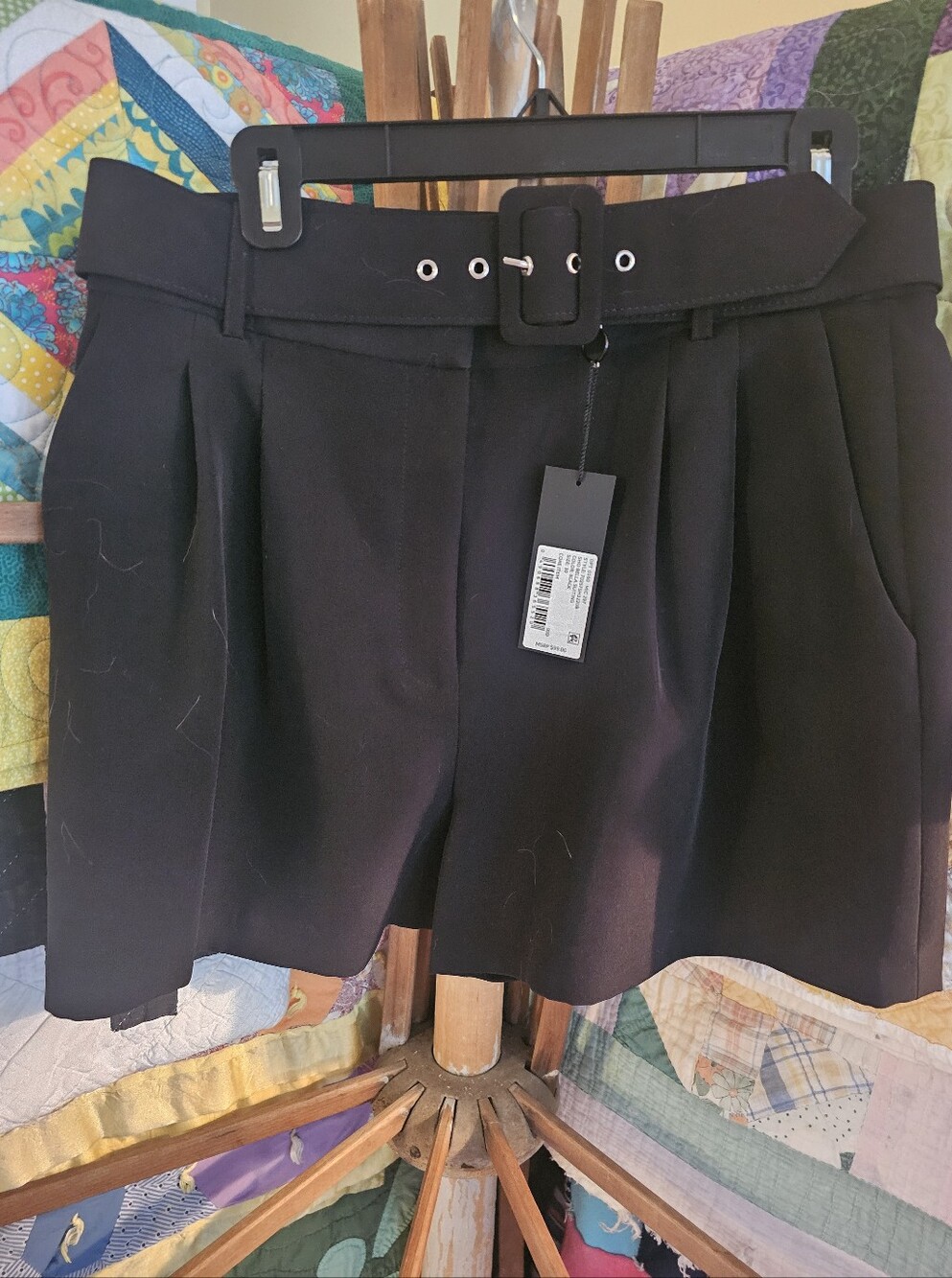 Gianni Bini Bella High Rise Crepe Suiting Belted Shorts Size 10 Black